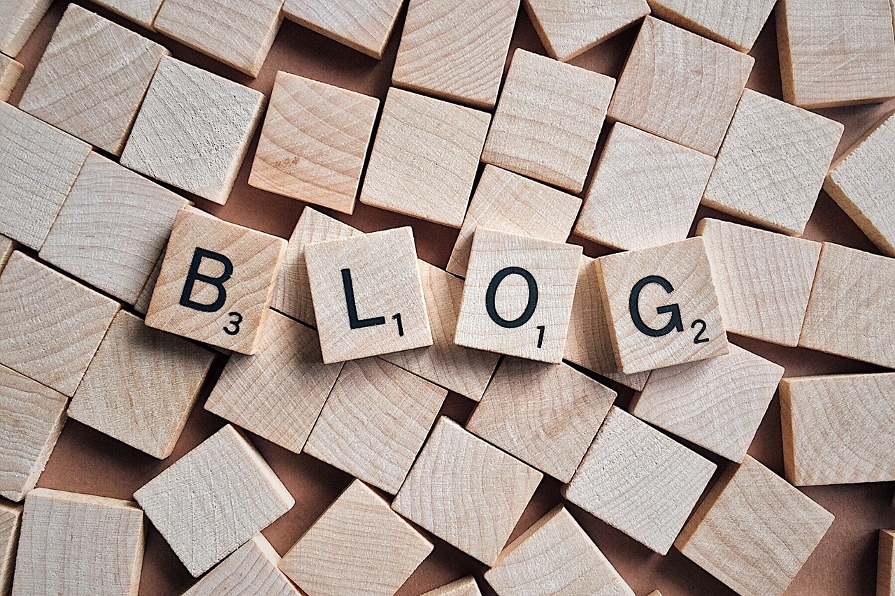 Blogging vs Paid Ads: Which Is Better for Long-Term Growth?